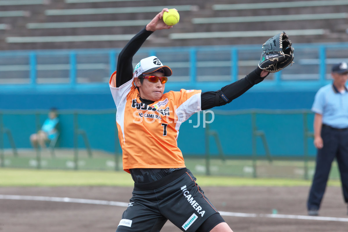 JDリーグ　ビックカメラ高崎　上野 由岐子　うえの ゆきこ